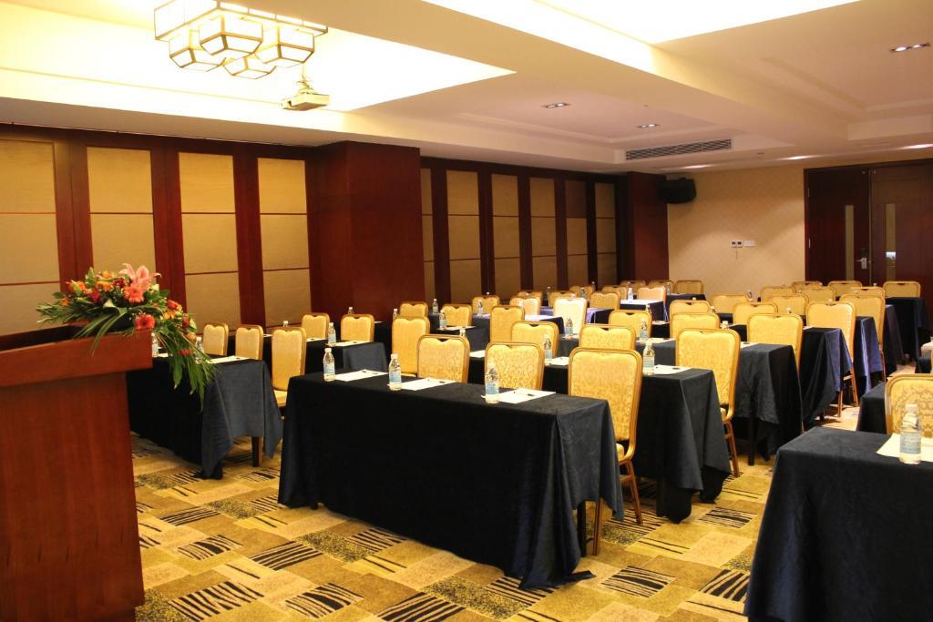 Jun Hao Hotel Дунгуань Екстер'єр фото