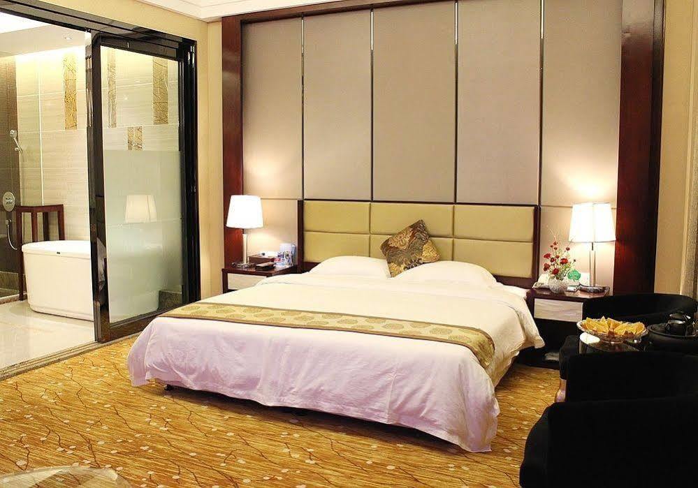 Jun Hao Hotel Дунгуань Екстер'єр фото