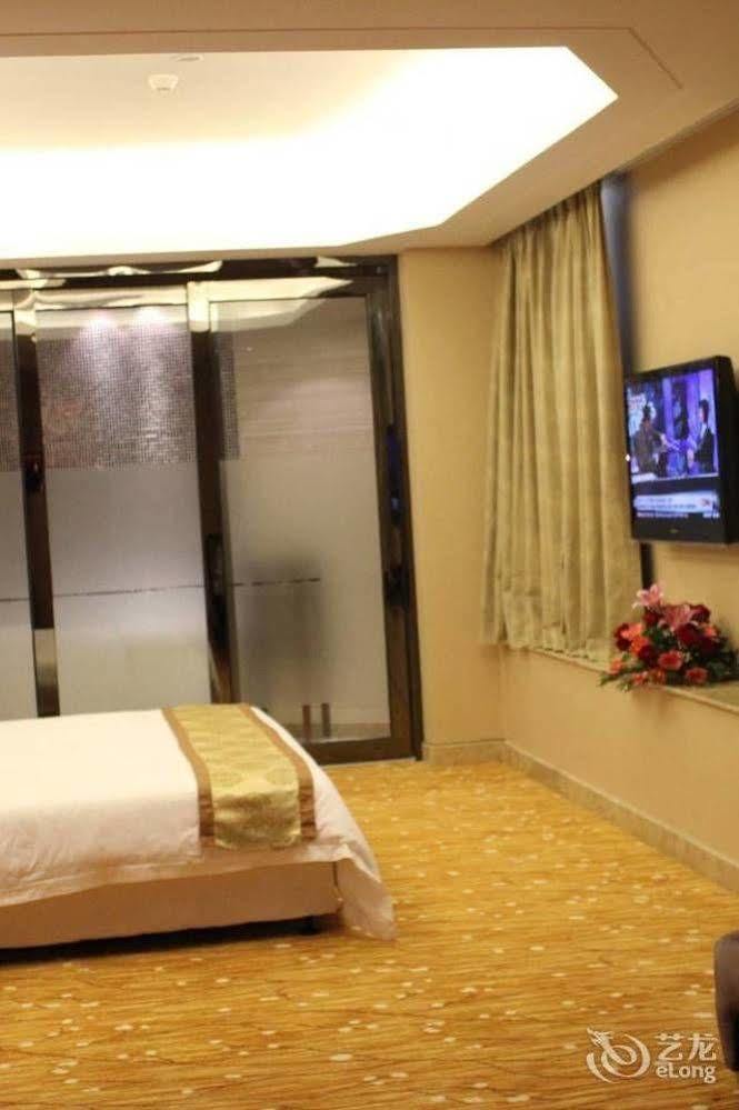 Jun Hao Hotel Дунгуань Екстер'єр фото