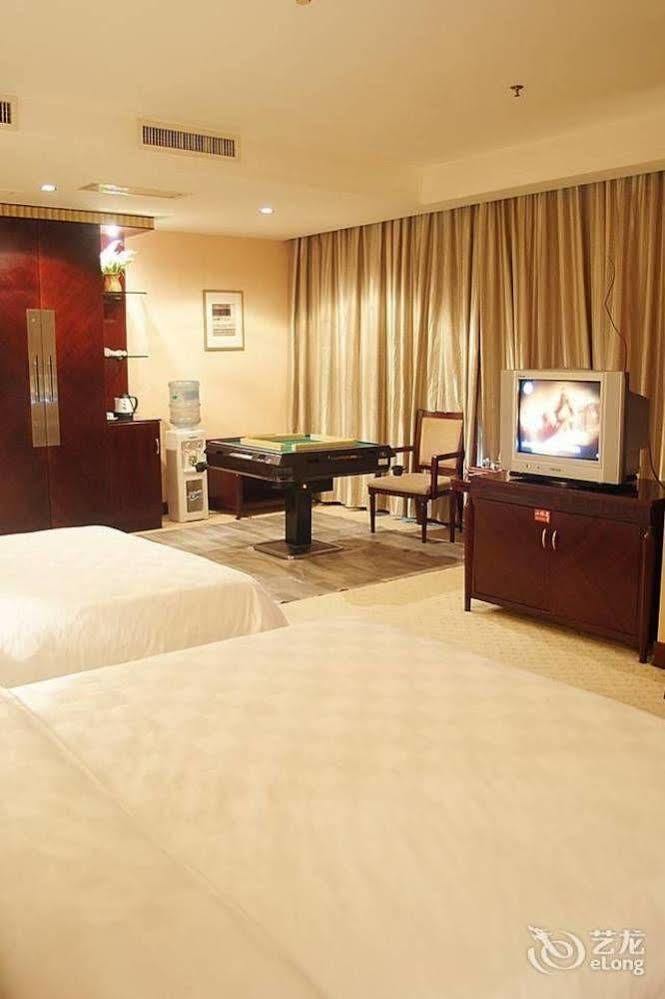Jun Hao Hotel Дунгуань Екстер'єр фото